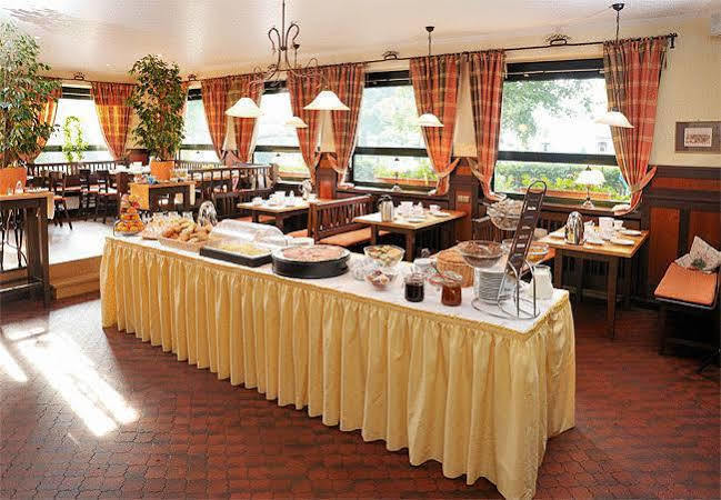 Hotel Grasbrunner Hof Eksteriør billede